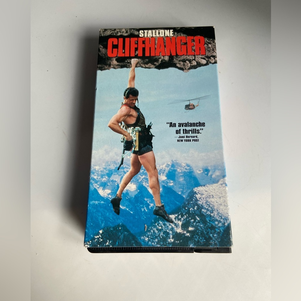 Cliffhanger Starring Sylvester Stallone on VHS